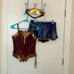 Licensed Wonder Woman Costume S/M